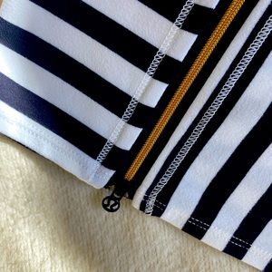 Lululemon Vinyasa Scarf